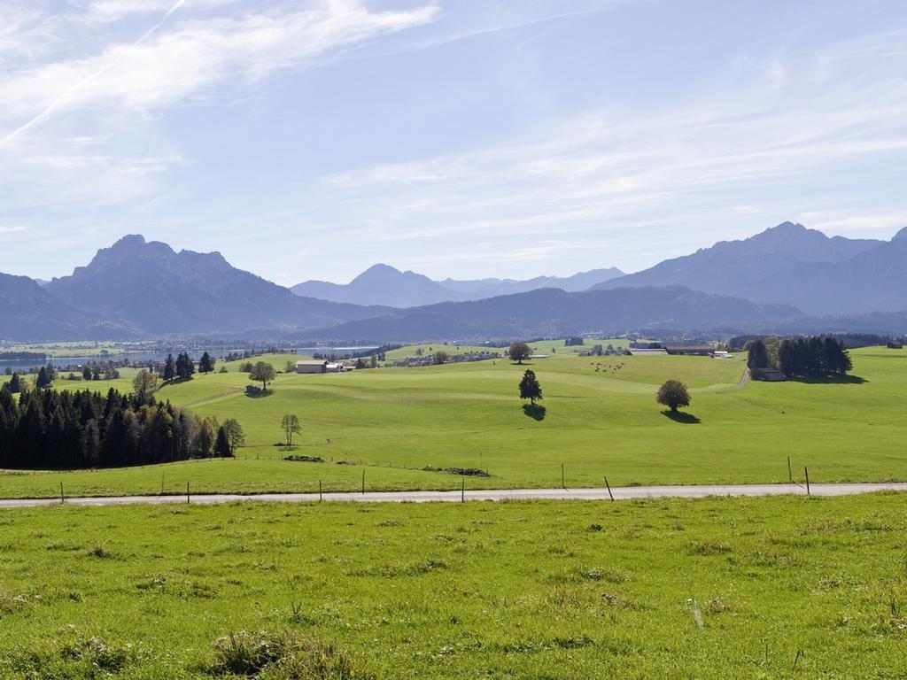 Berghof Kinker Apartamento Roßhaupten Exterior foto